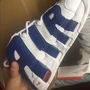 NIKE AIR MORE UPTEMPO